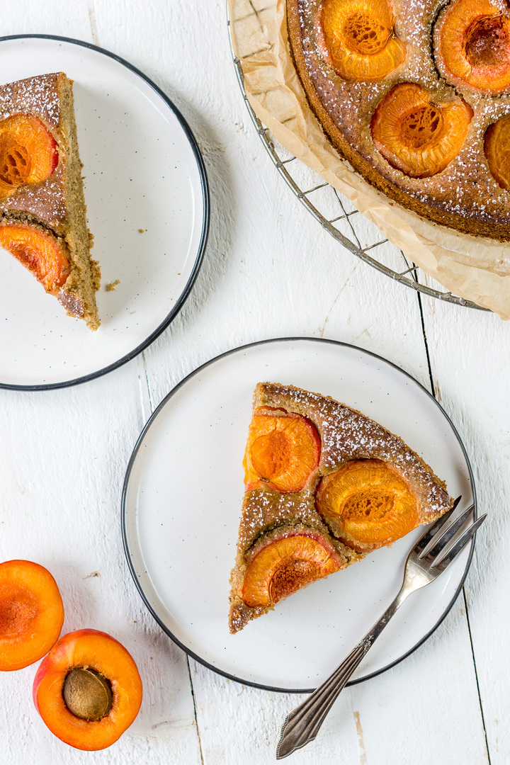 Titelbild zu Einfacher Aprikosenkuchen – blitzschnell in einer Schüssel zusammengerührt!